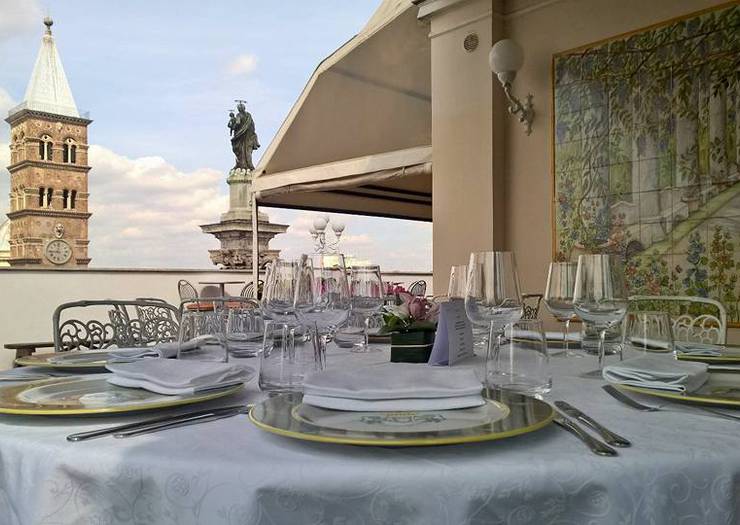 Ресторан la terrazza dei papi отель Mecenate Palace Рим