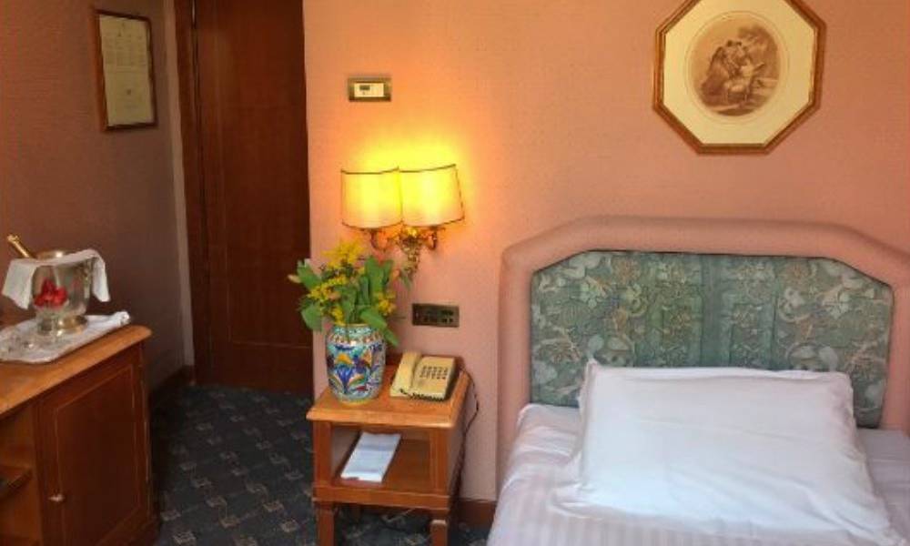 Одноместные отель Mecenate Palace Рим Одноместные отель Mecenate Palace Рим