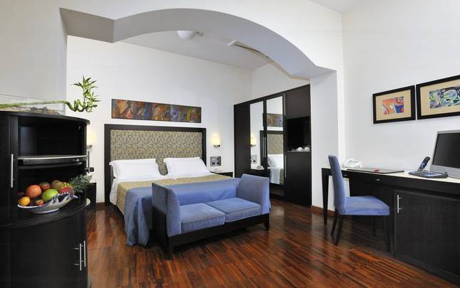 EXECUTIVE отель Mecenate Palace Рим EXECUTIVE отель Mecenate Palace Рим