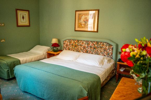 Трёхместные отель Mecenate Palace Рим Трёхместные отель Mecenate Palace Рим