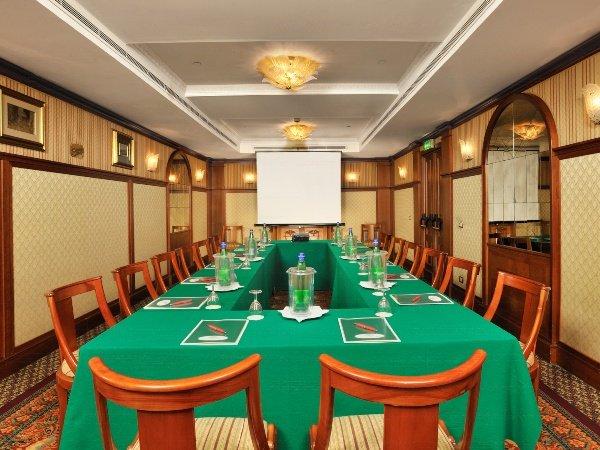 Зал Liberiana отель Mecenate Palace Рим Зал Liberiana отель Mecenate Palace Рим